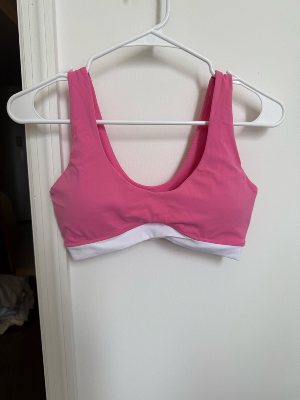 REVYVE ACTIVE Women's Pink Scoop Neck Sports Bra with White Contrast Band